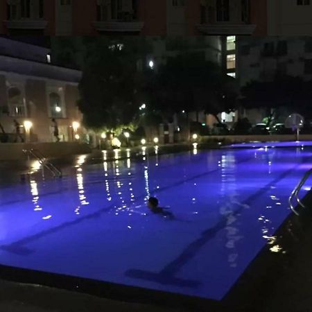 Chateau Elysee A3 Near Airport Wifi Kitchen Paranaque City Buitenkant foto