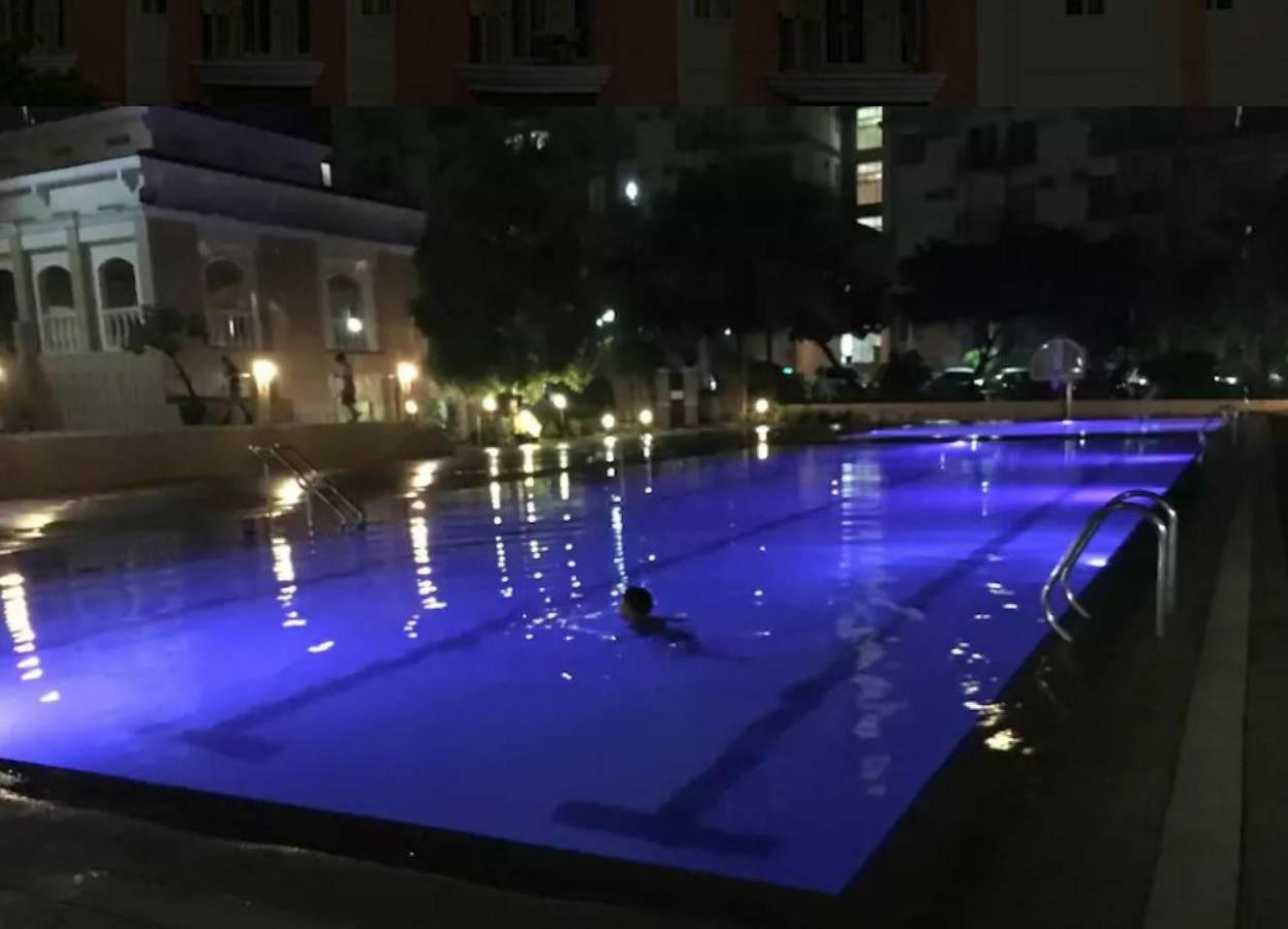 Chateau Elysee A3 Near Airport Wifi Kitchen Paranaque City Buitenkant foto